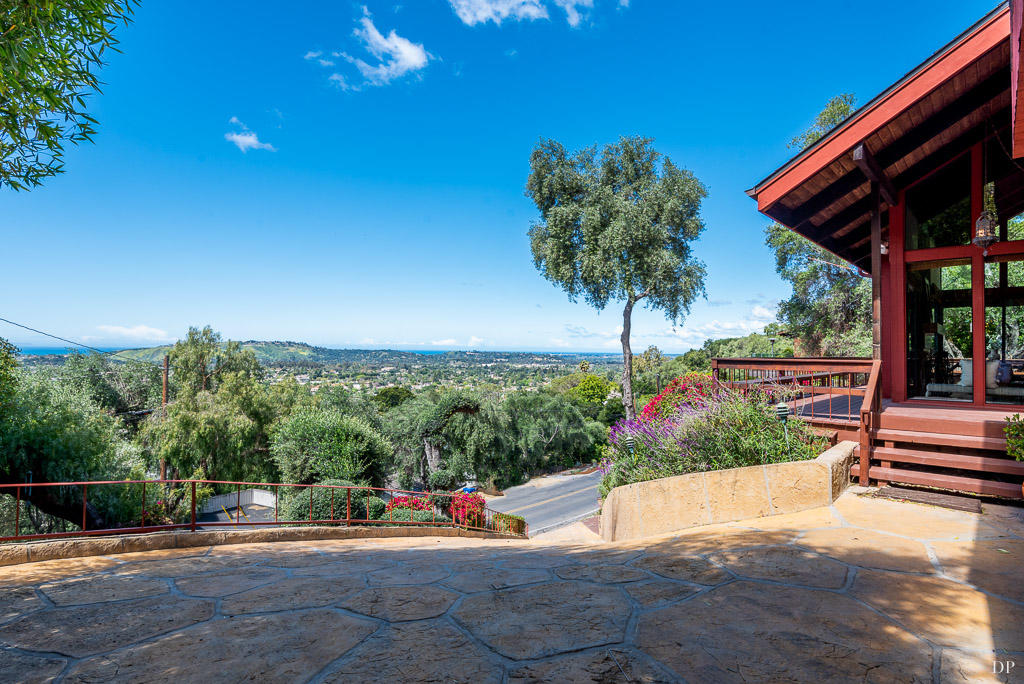 929 Cheltenham Road Santa Barbara, CA 93105 - Photo 19 of 22 DriveWay