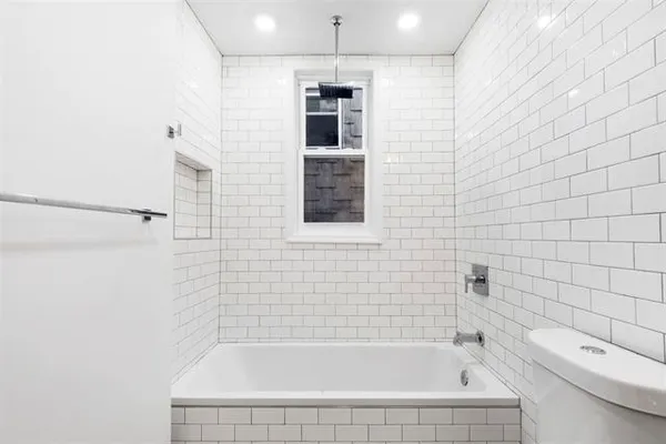 $2,600 | 33 Stagg Street, Unit 2, Jersey City, NJ 07306