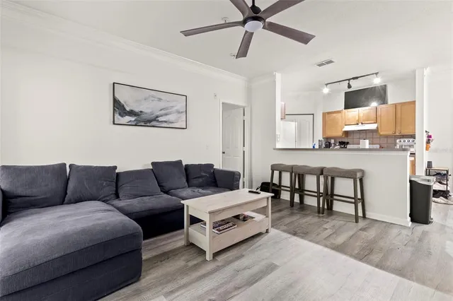 $299,900 | 4207 South Dale Mabry Highway, Unit 6213, Tampa, FL 33611