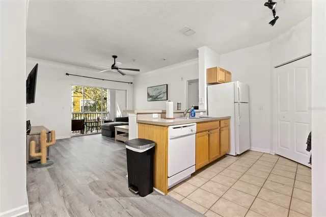 $299,900 | 4207 South Dale Mabry Highway, Unit 6213, Tampa, FL 33611