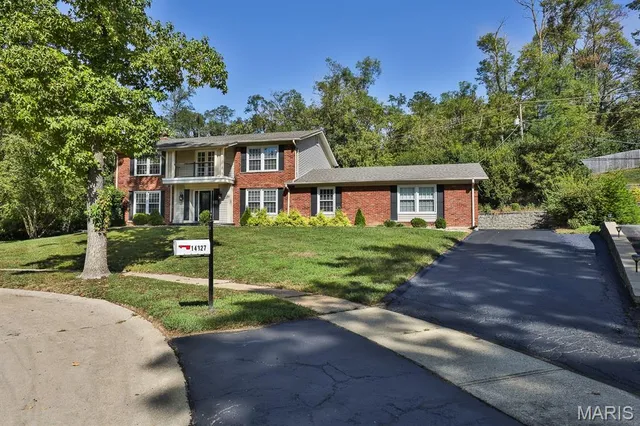 $859,900 | 14327 Bramblewood Court, Chesterfield, MO 63017