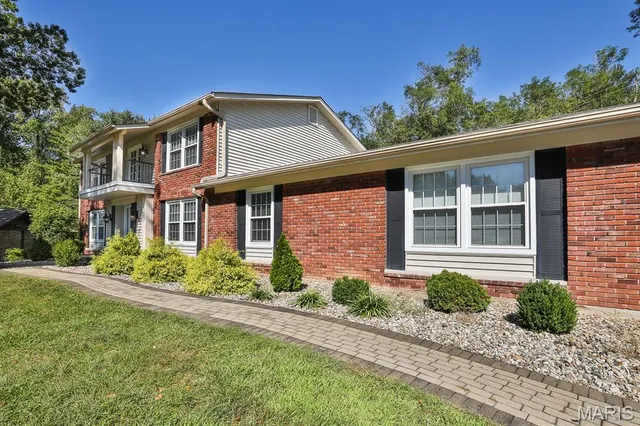 $859,900 | 14327 Bramblewood Court, Chesterfield, MO 63017