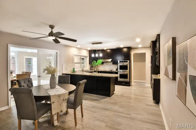 $859,900 | 14327 Bramblewood Court, Chesterfield, MO 63017