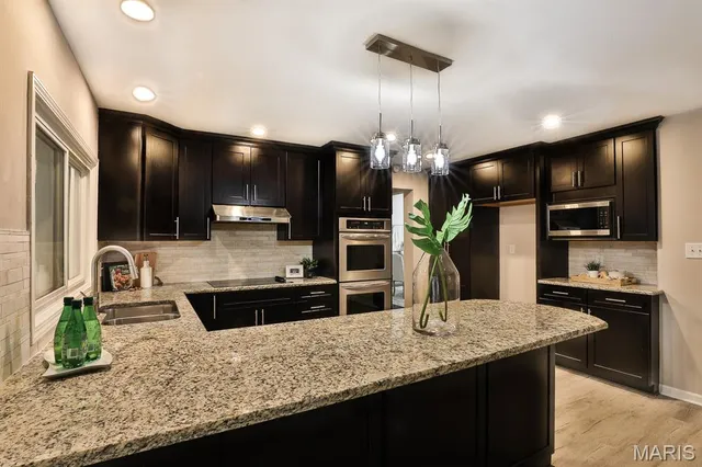 $859,900 | 14327 Bramblewood Court, Chesterfield, MO 63017