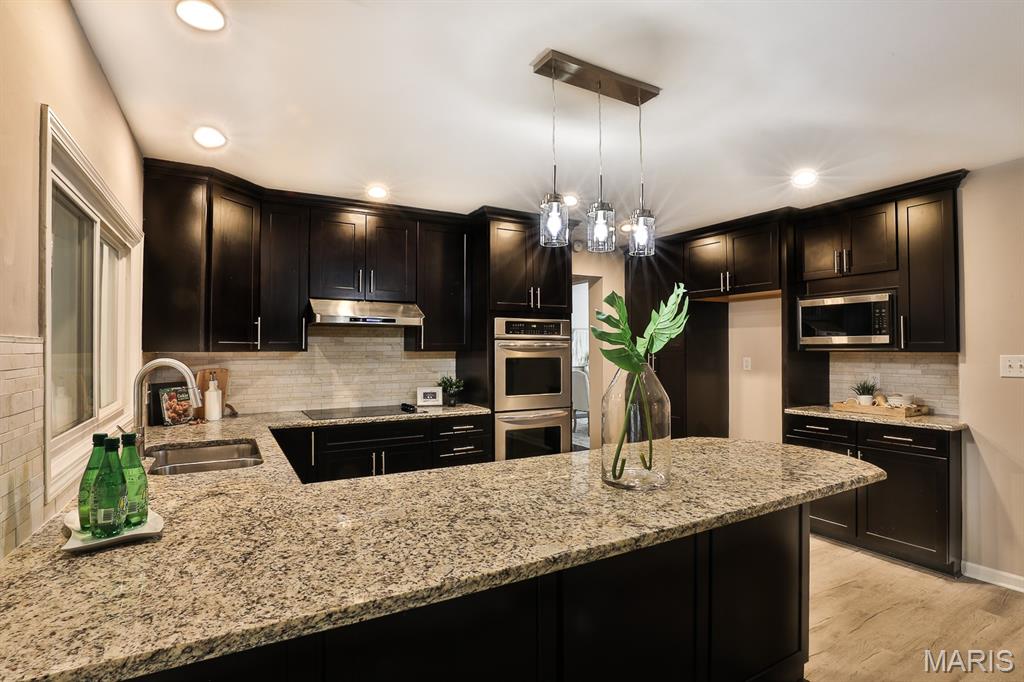 14327 Bramblewood Court Chesterfield, MO 63017 - Photo 10 of 51