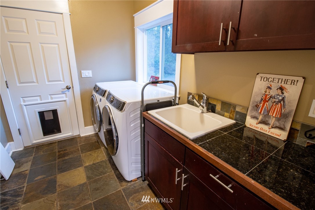 4771 Southwest County Line Road Port Orchard, WA 98367 - Photo 18 of 24 Gallery Image 18