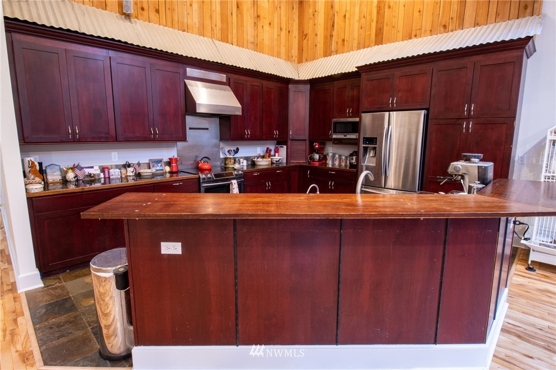 4771 Southwest County Line Road Port Orchard, WA 98367 - Photo 10 of 24 Gallery Image 10