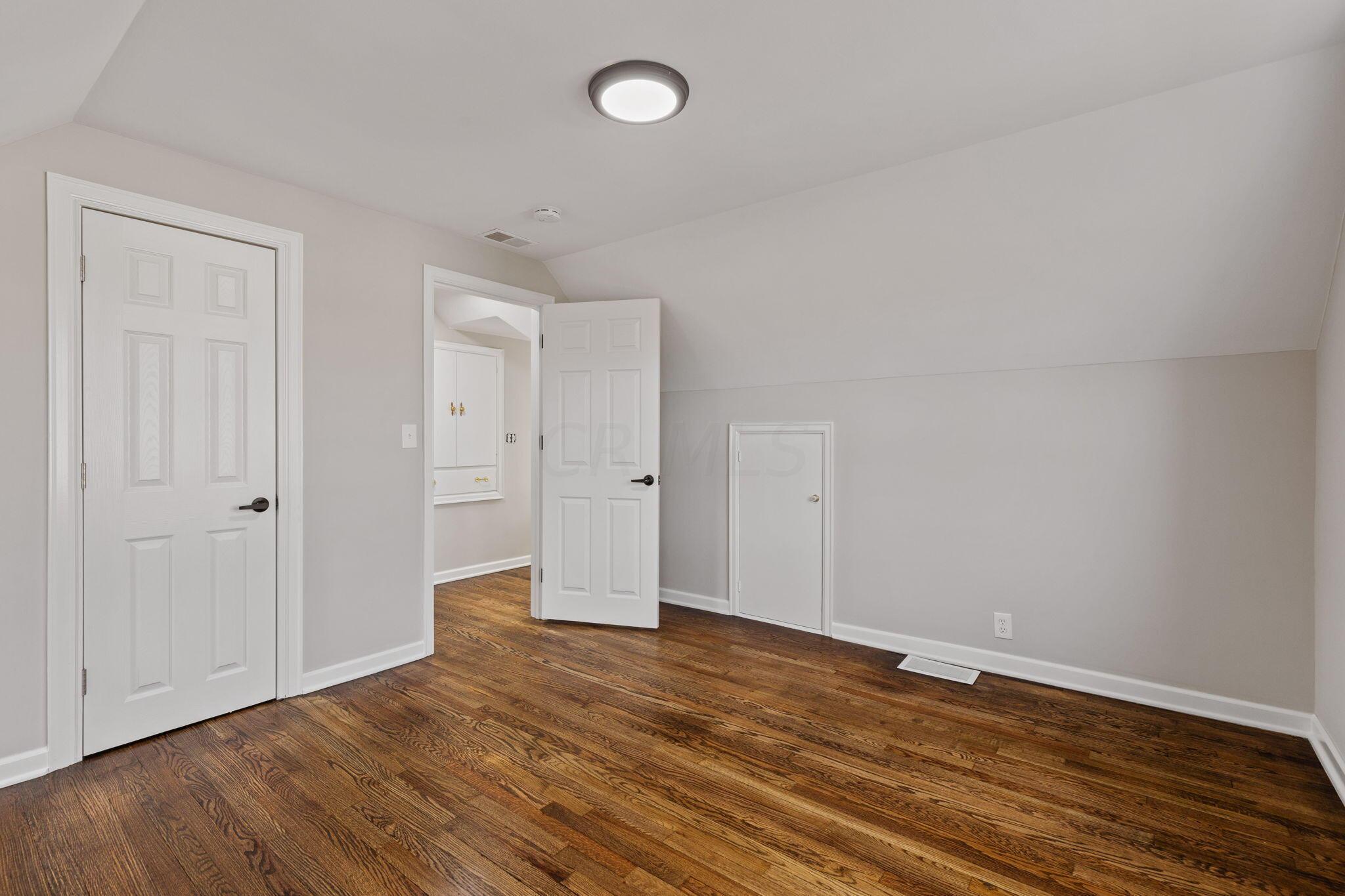 1163 Brown Road Columbus, OH 43223 - Photo 24 of 31 26-web-or-mls-2024-1-4 1163 Brown Rd 066