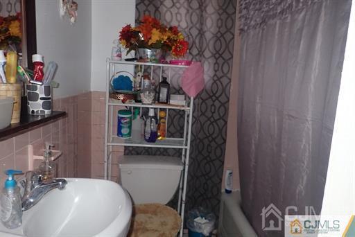 43 Remsen Avenue New Brunswick, NJ 08901 - Photo 9 of 12 Gallery Image 9
