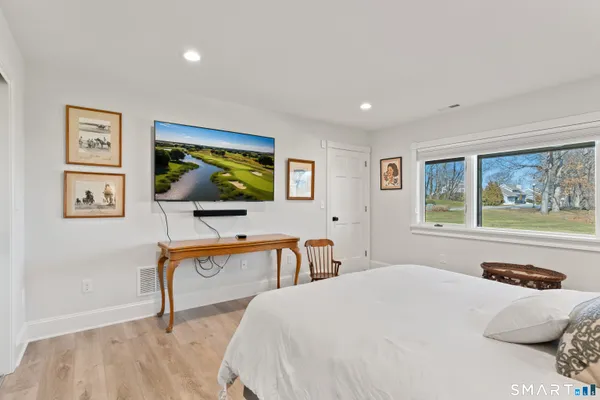 $1,799,000 | 15 Linden Shores, Unit 15, Branford, CT 06405