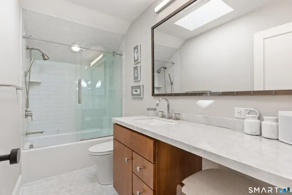 $1,799,000 | 15 Linden Shores, Unit 15, Branford, CT 06405