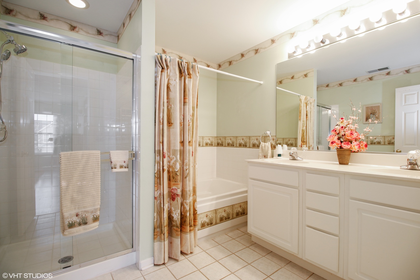 3136 Reflection Drive Naperville, IL 60564 - Photo 8 of 10