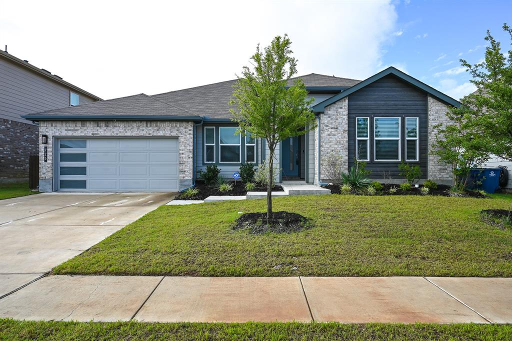 725 Golden Gate Pk Road Alvarado, TX 76009 - Photo 1 of 35 1-Story, 4 Bedroom