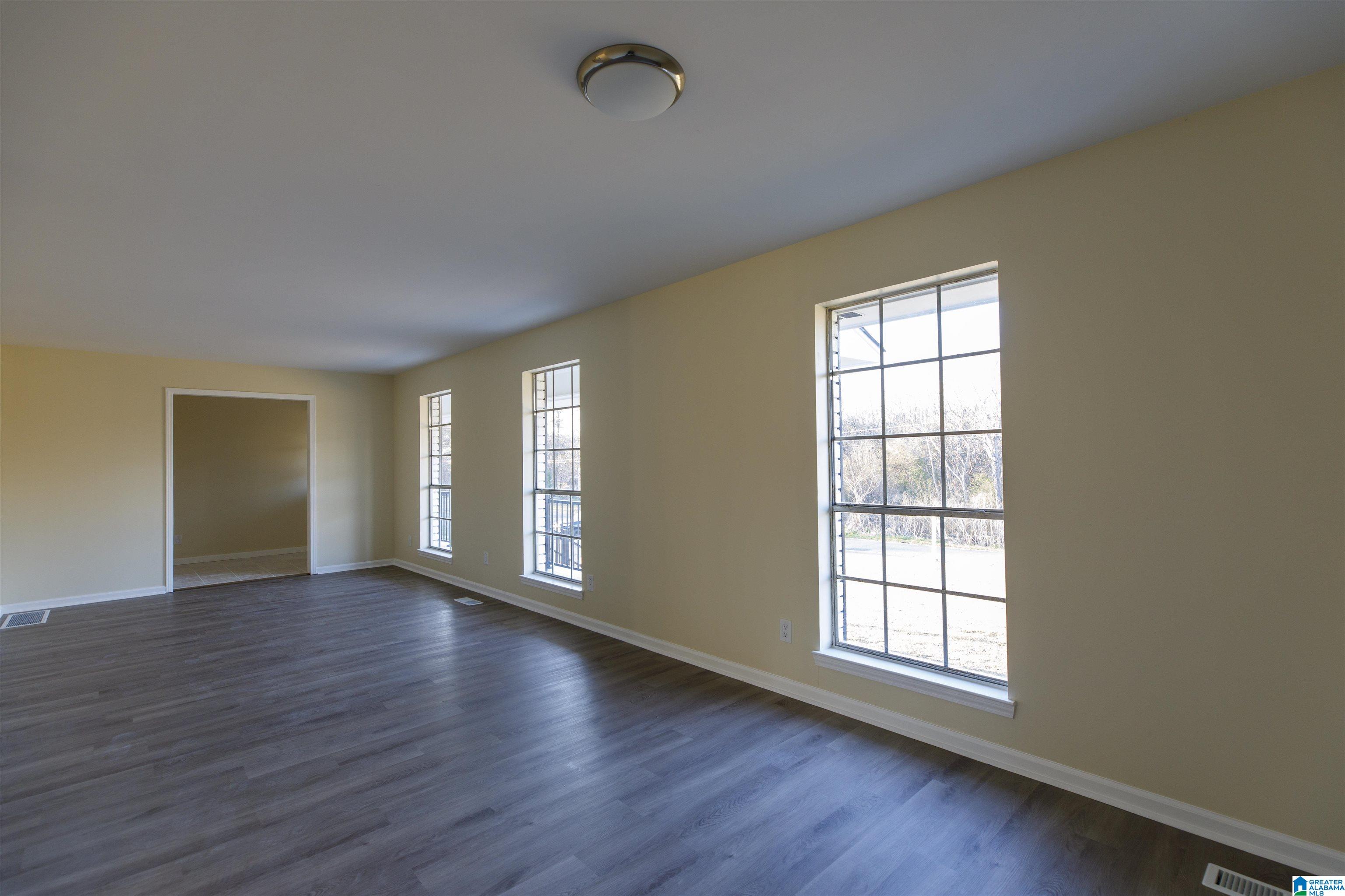 121 9th Street Pleasant Grove, AL 35127 - Photo 10 of 19