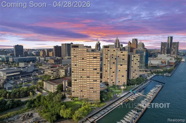 $315,000 | 1001 West Jefferson Avenue, Unit 11B, Detroit, MI 48226