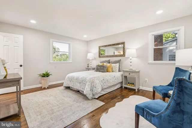 $895,000 | 3506 Queen Anne Drive, Fairfax, VA 22030