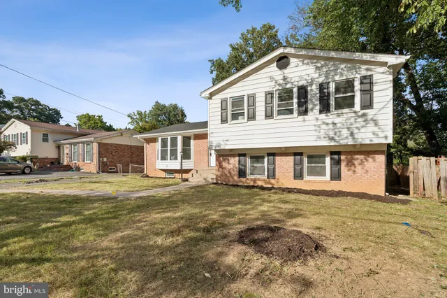 $895,000 | 3506 Queen Anne Drive, Fairfax, VA 22030