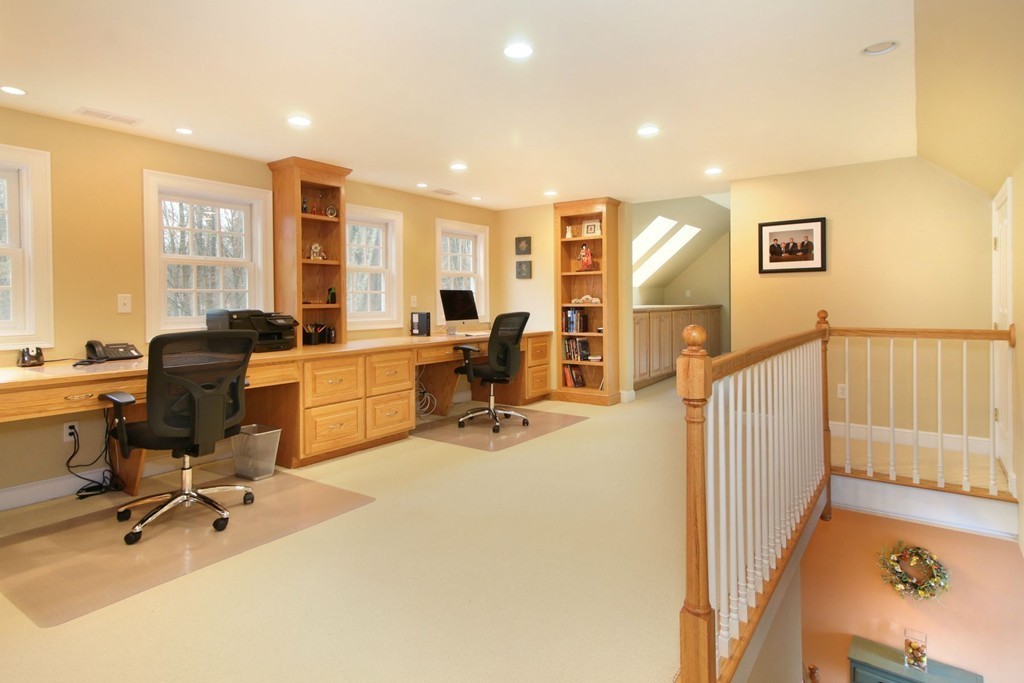 136 Strawberry Hill Road Acton, MA 01742 - Photo 22 of 30 Gallery Image 22