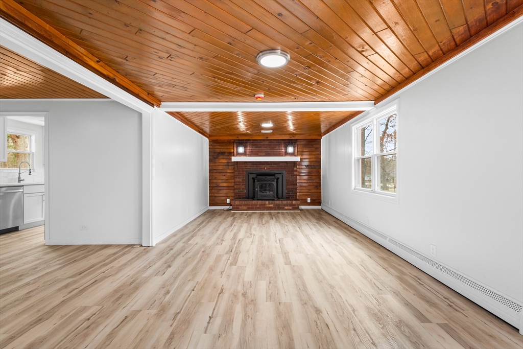 172 Fisher Road Dartmouth, MA 02747 - Photo 13 of 42