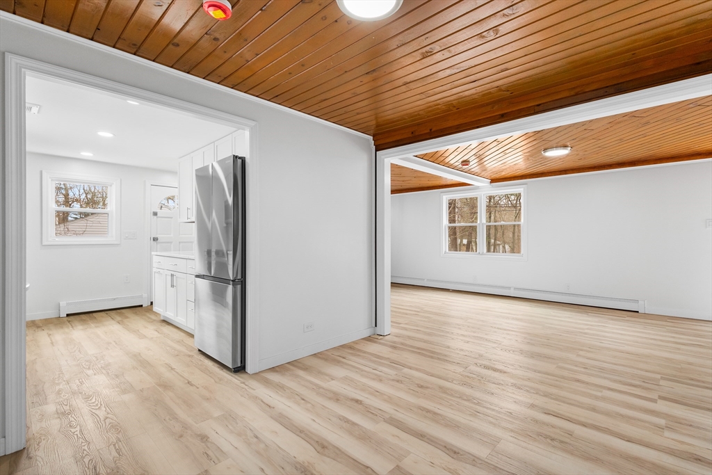 172 Fisher Road Dartmouth, MA 02747 - Photo 19 of 42