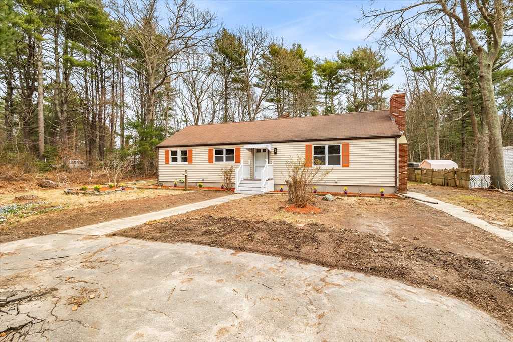 172 Fisher Road Dartmouth, MA 02747 - Photo 3 of 42
