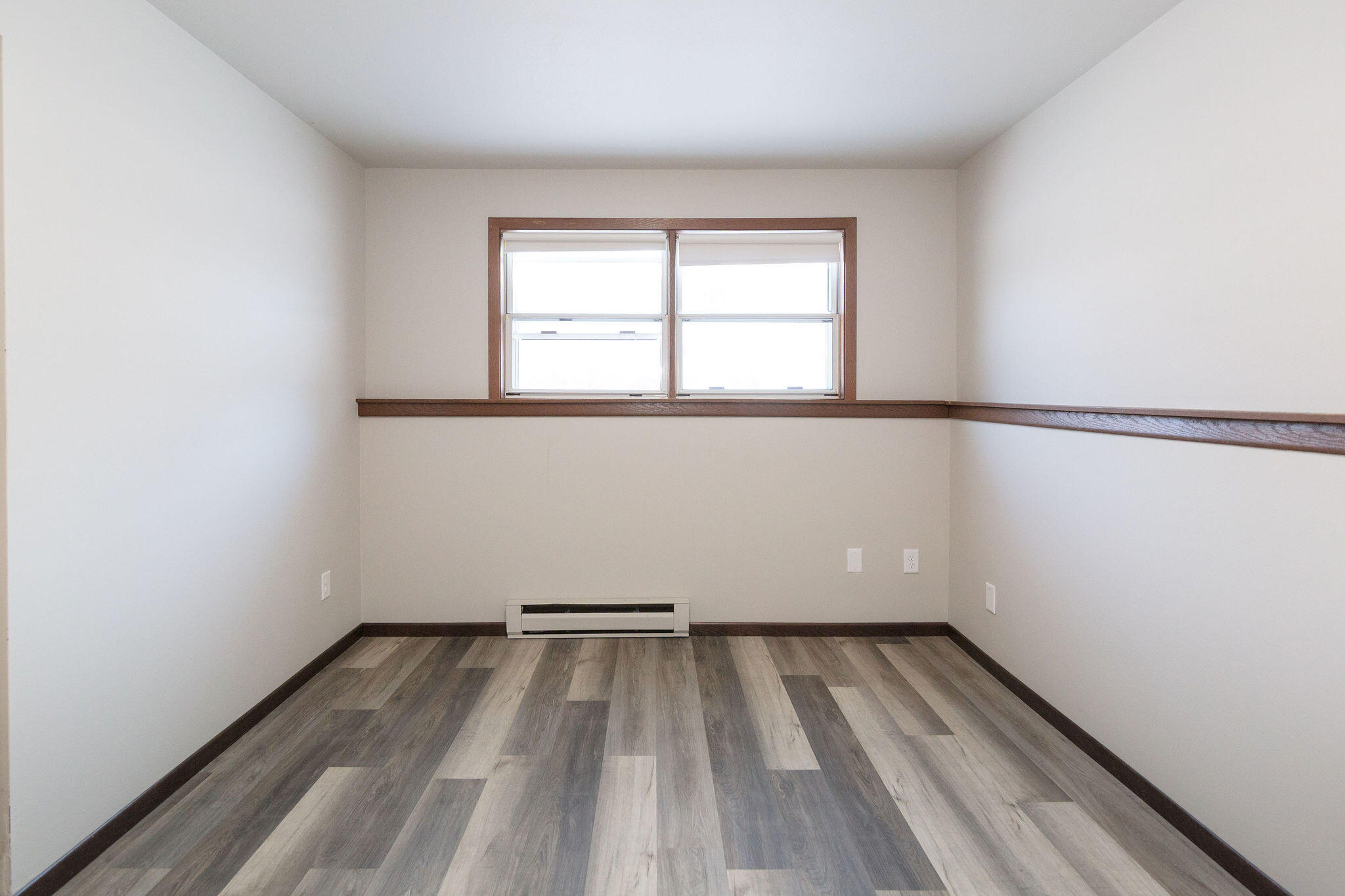 677 West 3rd Avenue Oshkosh, WI 54902 - Photo 12 of 31 677-w-third-ave-oshkosh_0120