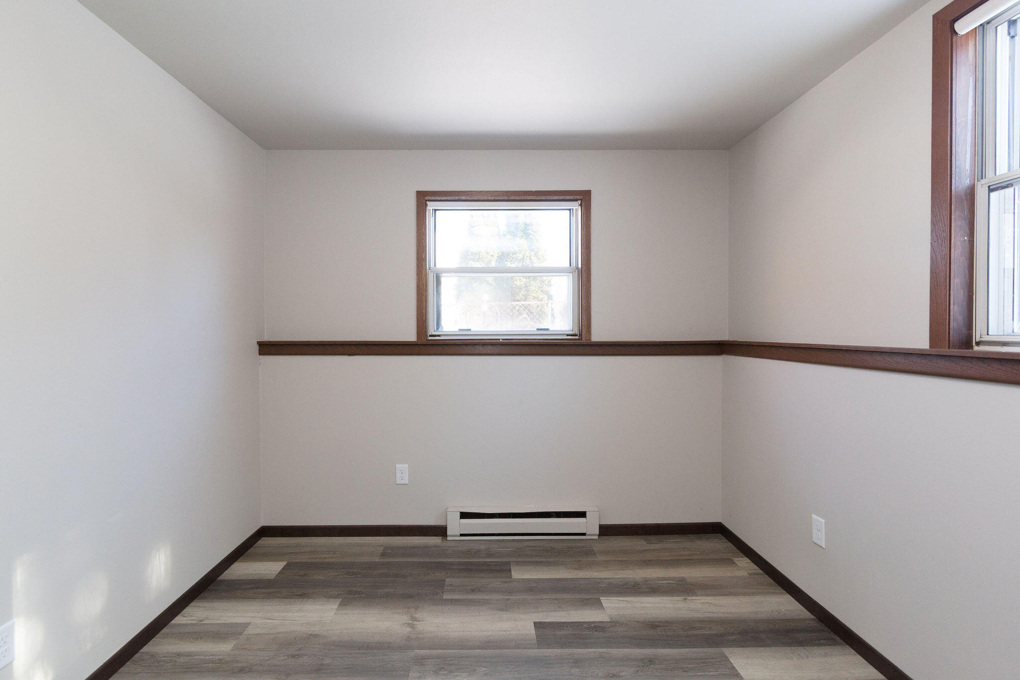 677 West 3rd Avenue Oshkosh, WI 54902 - Photo 14 of 31 677-w-third-ave-oshkosh_0127