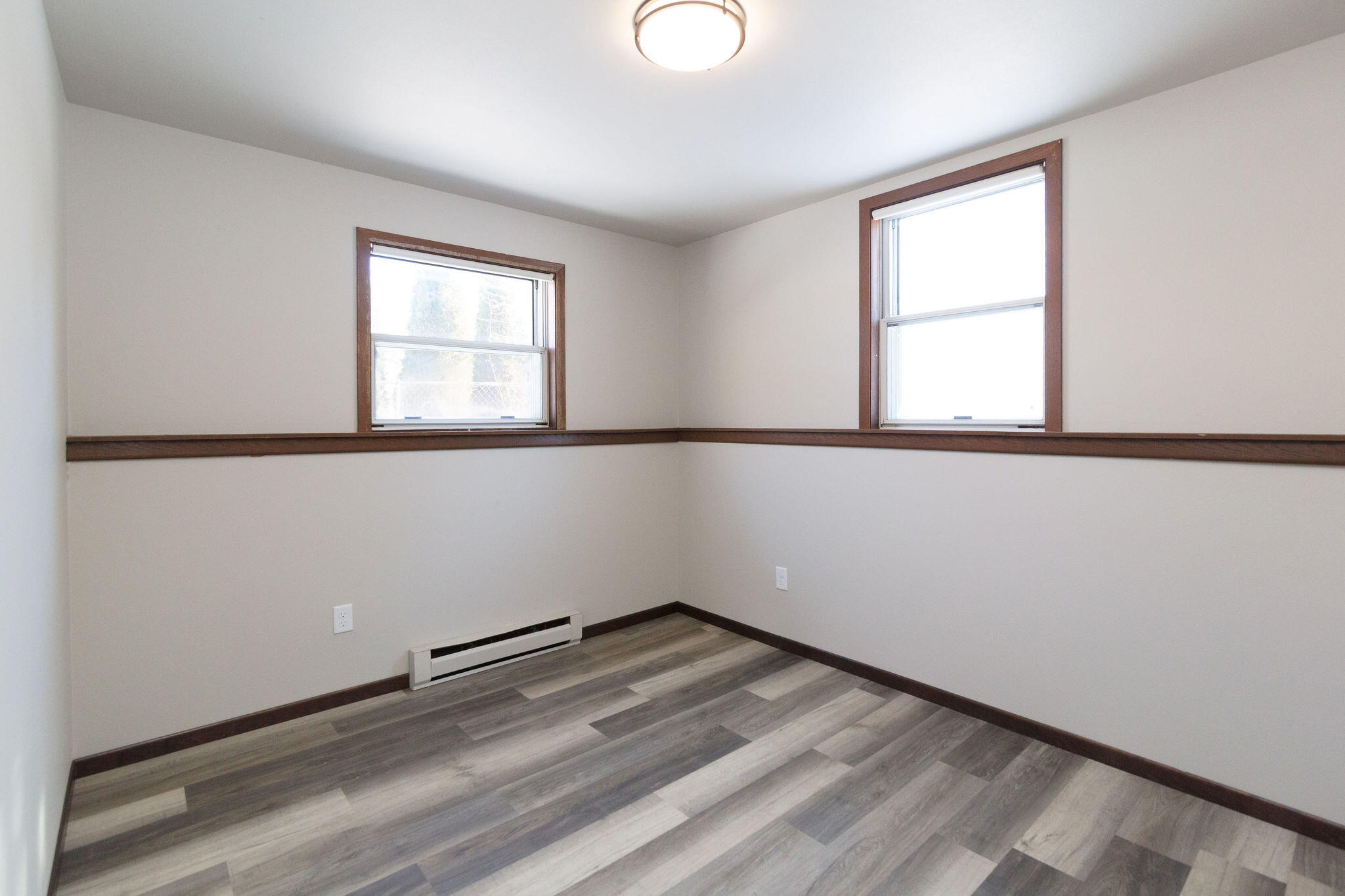 677 West 3rd Avenue Oshkosh, WI 54902 - Photo 16 of 31 677-w-third-ave-oshkosh_0126