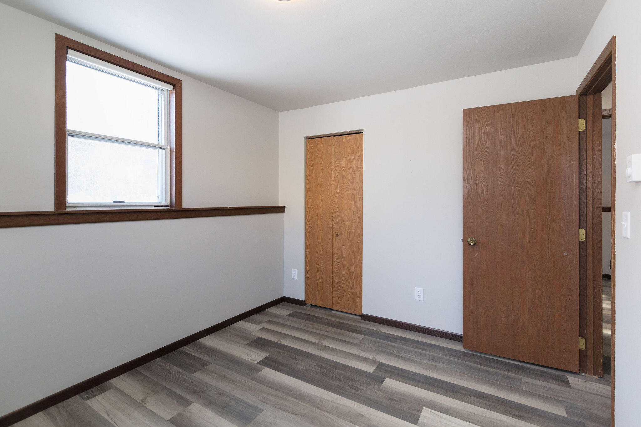 677 West 3rd Avenue Oshkosh, WI 54902 - Photo 10 of 31 677-w-third-ave-oshkosh_0129