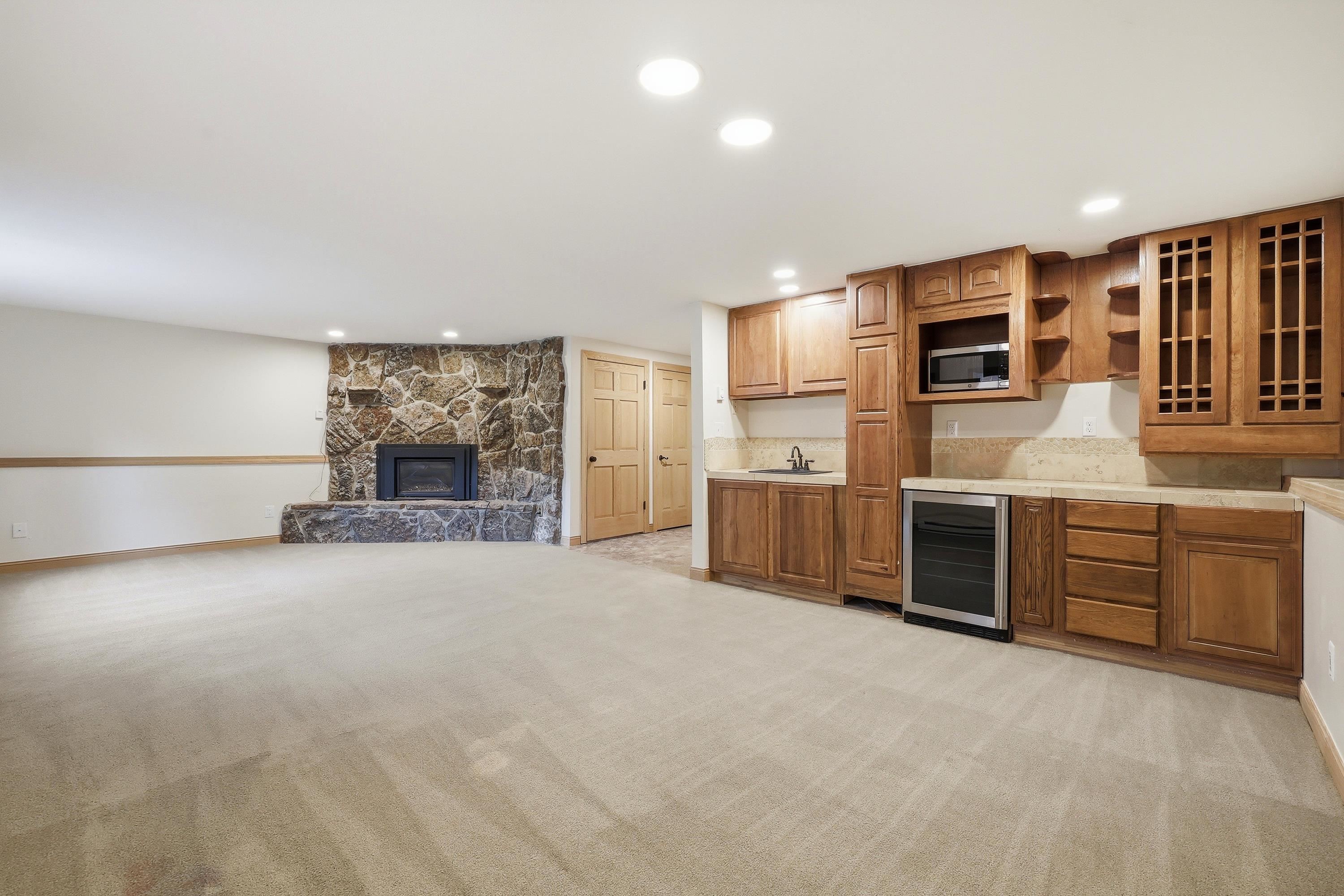 4831 South David Street Casper, WY 82601 - Photo 4 of 27