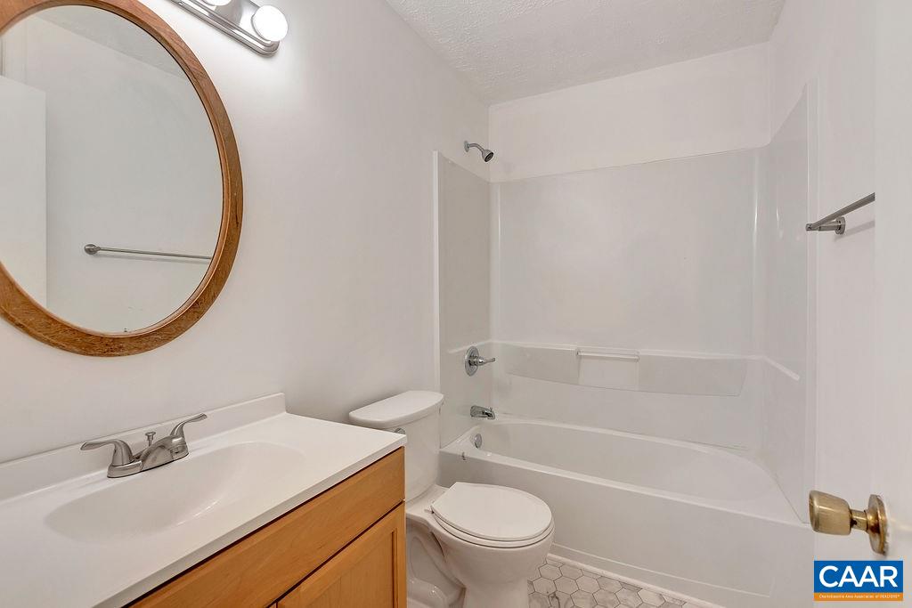 1592 Harris Creek Road Charlottesville, VA 22902 - Photo 18 of 23 Gallery Image 18