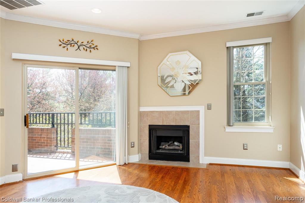 39136 Hayes Road Clinton Township, MI 48038 - Photo 4 of 28