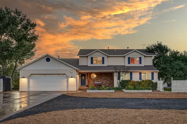 $865,000 | 818 South 3430 East, New Harmony, UT 84757