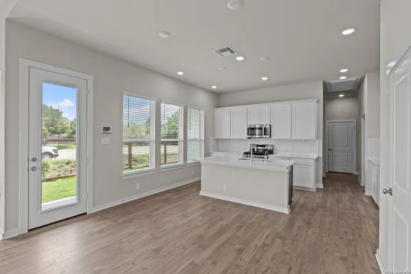 $369,945 | 9431 Hidden Stone, Schertz, TX 78154