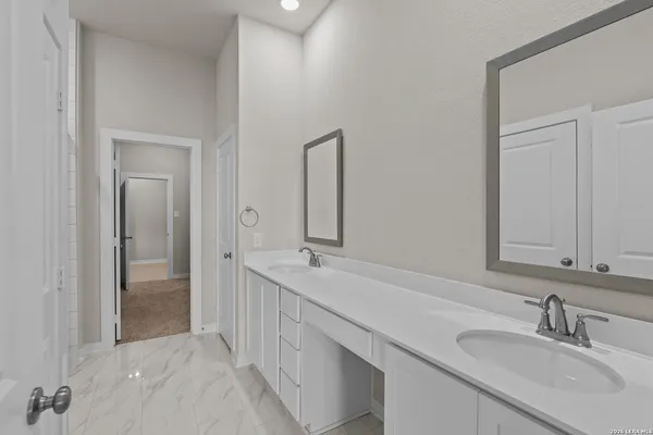 $369,945 | 9431 Hidden Stone, Schertz, TX 78154