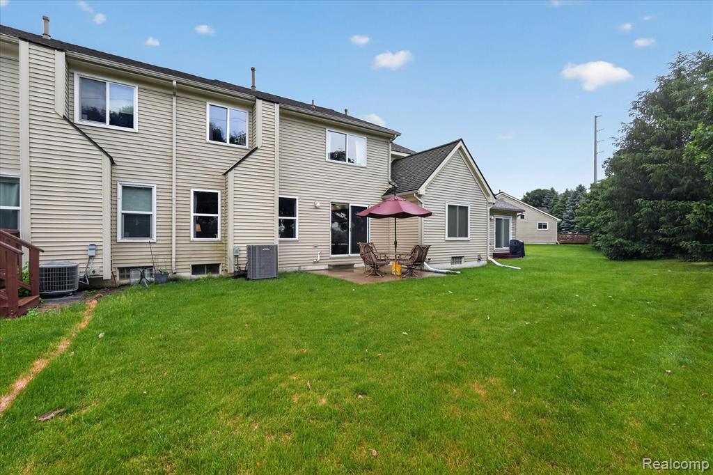 456 Lilly View Court Howell, MI 48843 - Photo 38 of 45