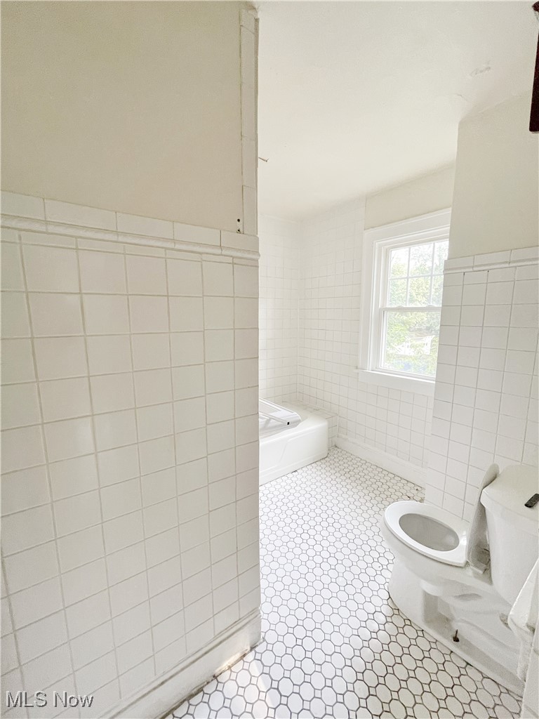 1173 Yellowstone Road Cleveland, OH 44121 - Photo 14 of 17 Gallery Image 14
