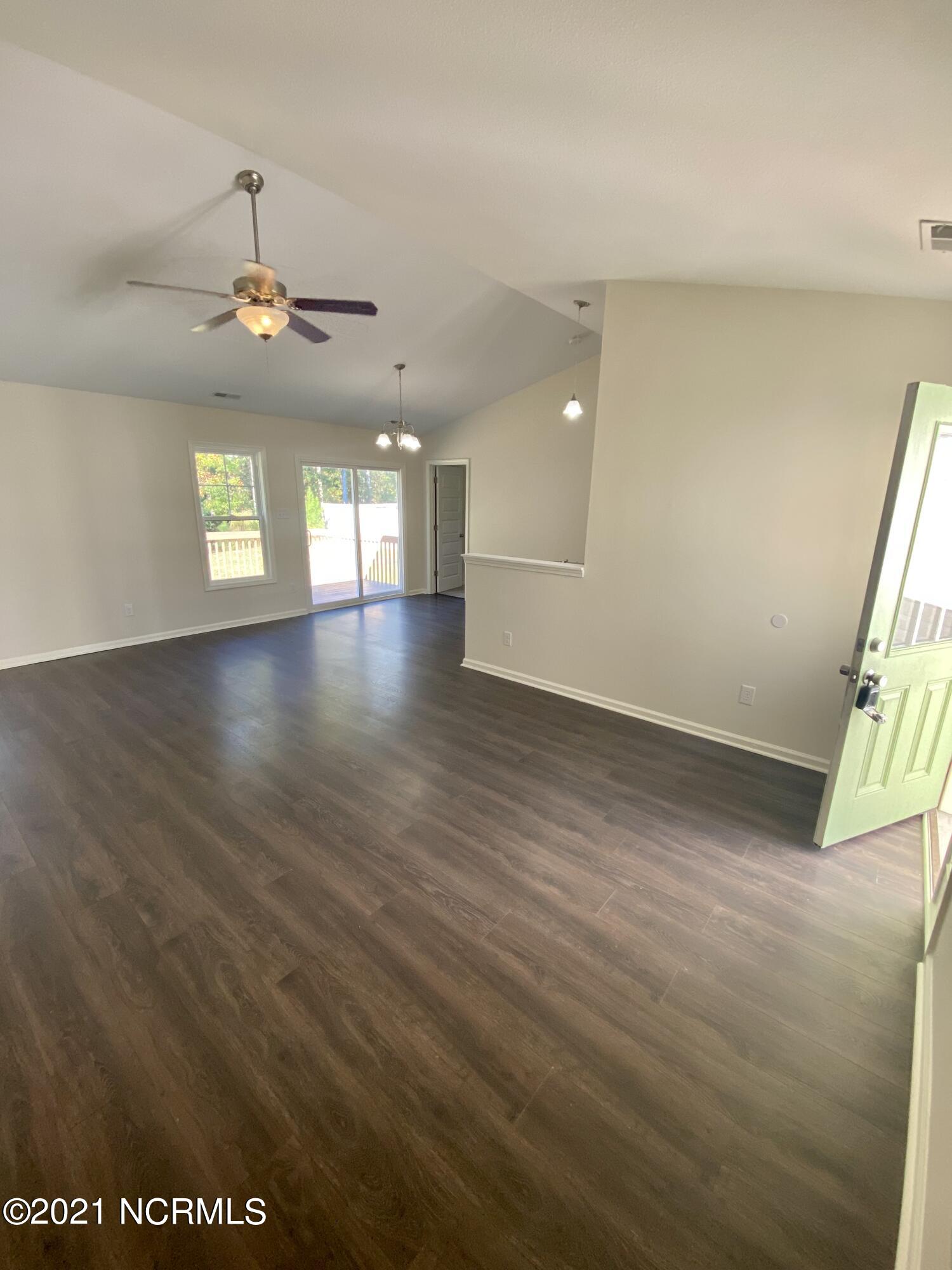 211 North Windy Ridge Road Hubert, NC 28539 - Photo 11 of 29 86F59C8B-1DDB-4346-9CFF-9E996D162570