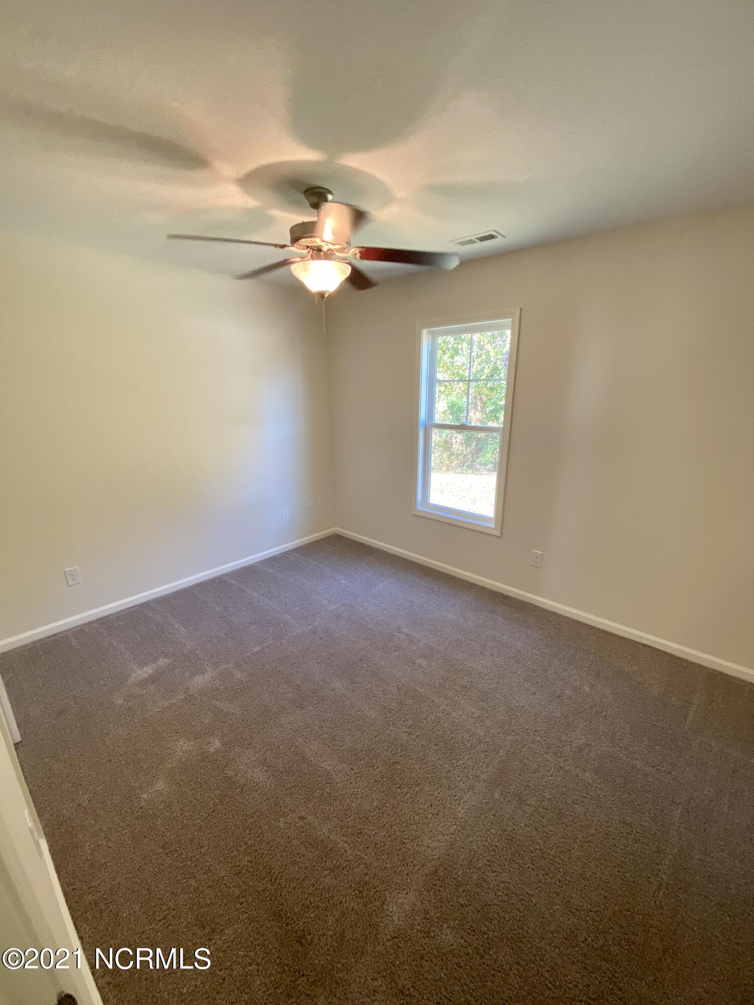 211 North Windy Ridge Road Hubert, NC 28539 - Photo 27 of 29 80C483A2-684A-4FB9-940A-88022265DB89
