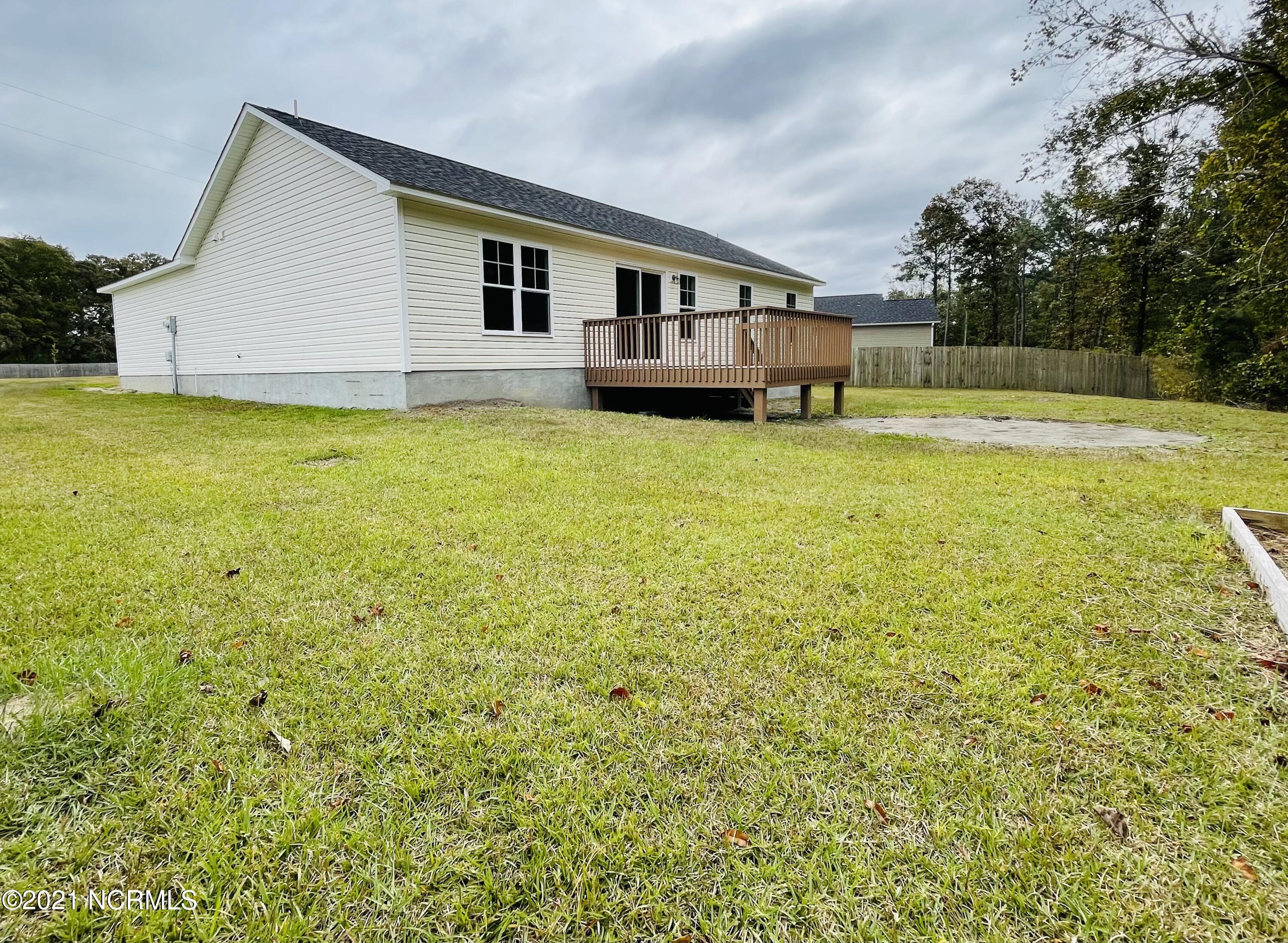 211 North Windy Ridge Road Hubert, NC 28539 - Photo 5 of 29 1DF451F7-E601-4116-8FDE-C7DEB3CF9CFA