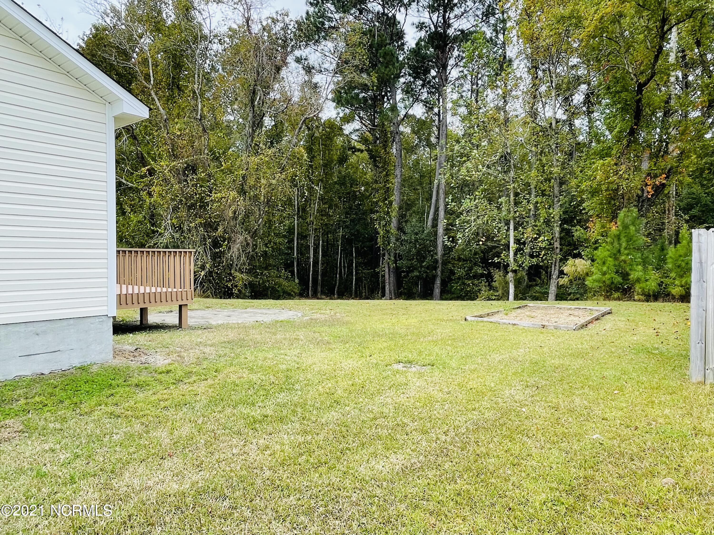 211 North Windy Ridge Road Hubert, NC 28539 - Photo 6 of 29 1663E9A4-5F16-4F9B-913F-24A1E16792DE