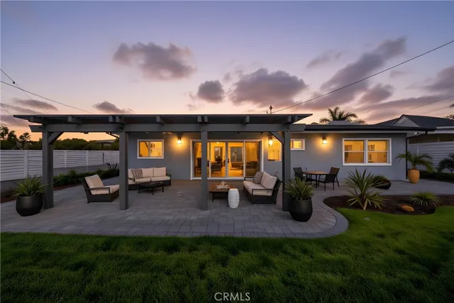 a kitchen with lots of green space