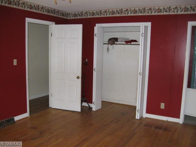 306 Hamilton Road Lexington, NC 27295 - Photo 8 of 13 Exterior Front. Large Bedrooms with Good Closets