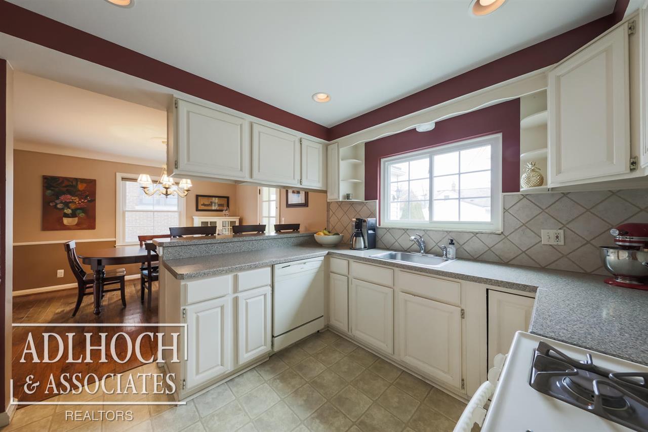 476 Cloverly Road Grosse Pointe Farms, MI 48236 - Photo 4 of 22
