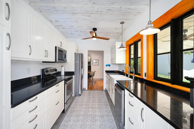 $11,000 | 801 Hibiscus Street, Boca Raton, FL 33486