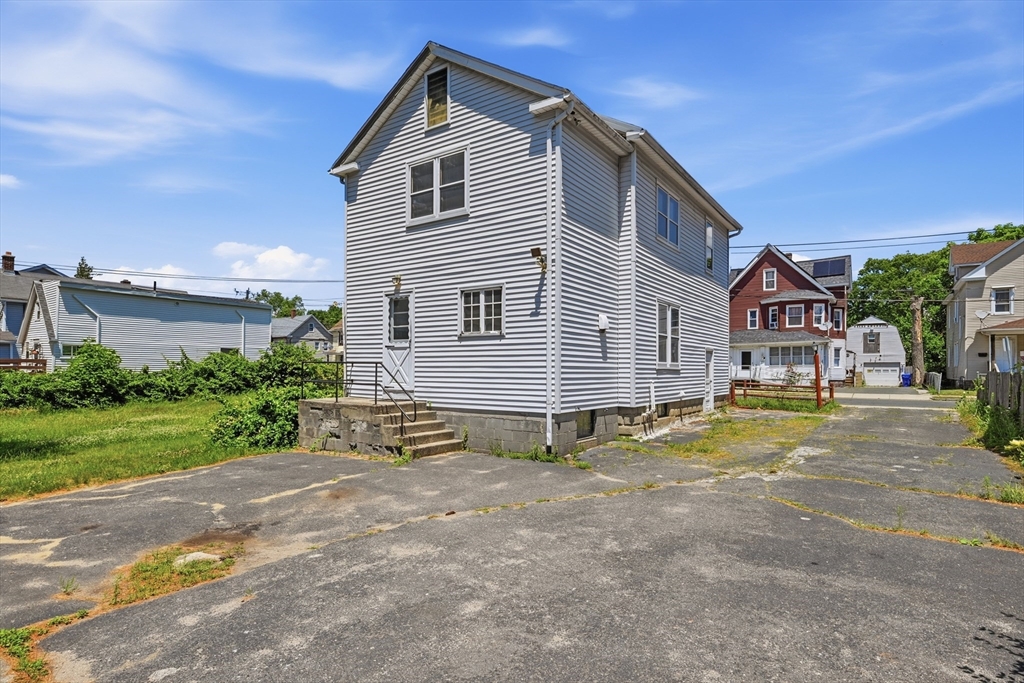 400 Nottingham Street Springfield, MA 01104 - Photo 25 of 26