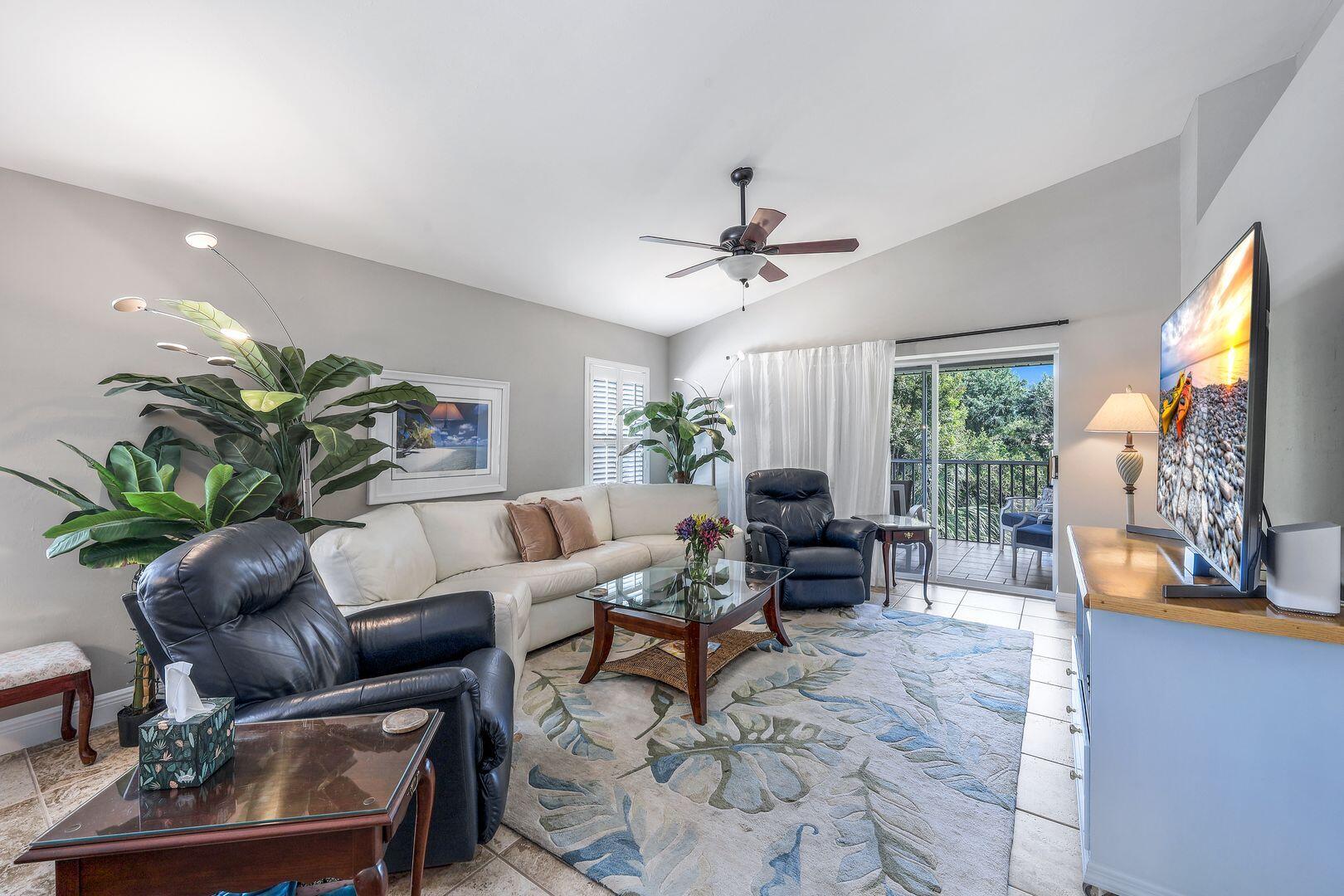 1000 Mainsail Naples, Unit 122, Naples, FL 34114 Compass