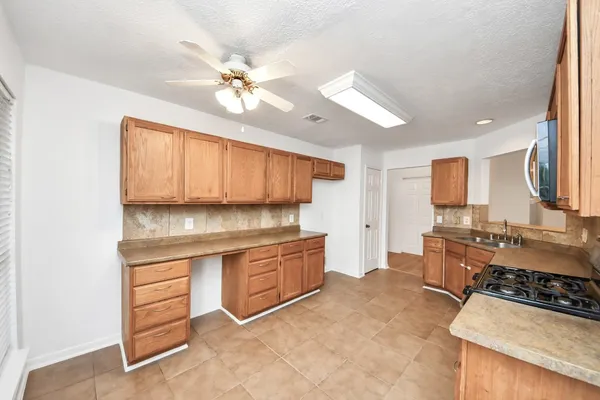 $268,900 | 20019 Beechview Lane, Katy, TX 77449