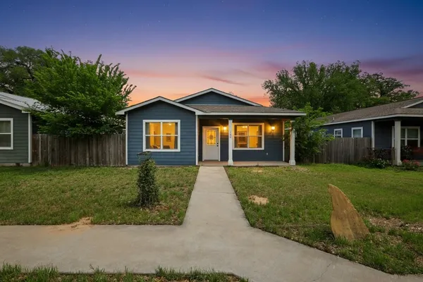 $295,000 | 156 Farm To Market Road 2571, Smithville, TX 78957
