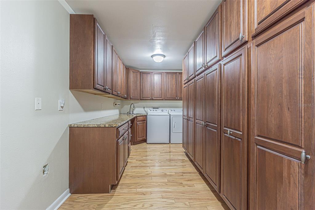 18110 30th Street Lutz, FL 33559 - Photo 11 of 54